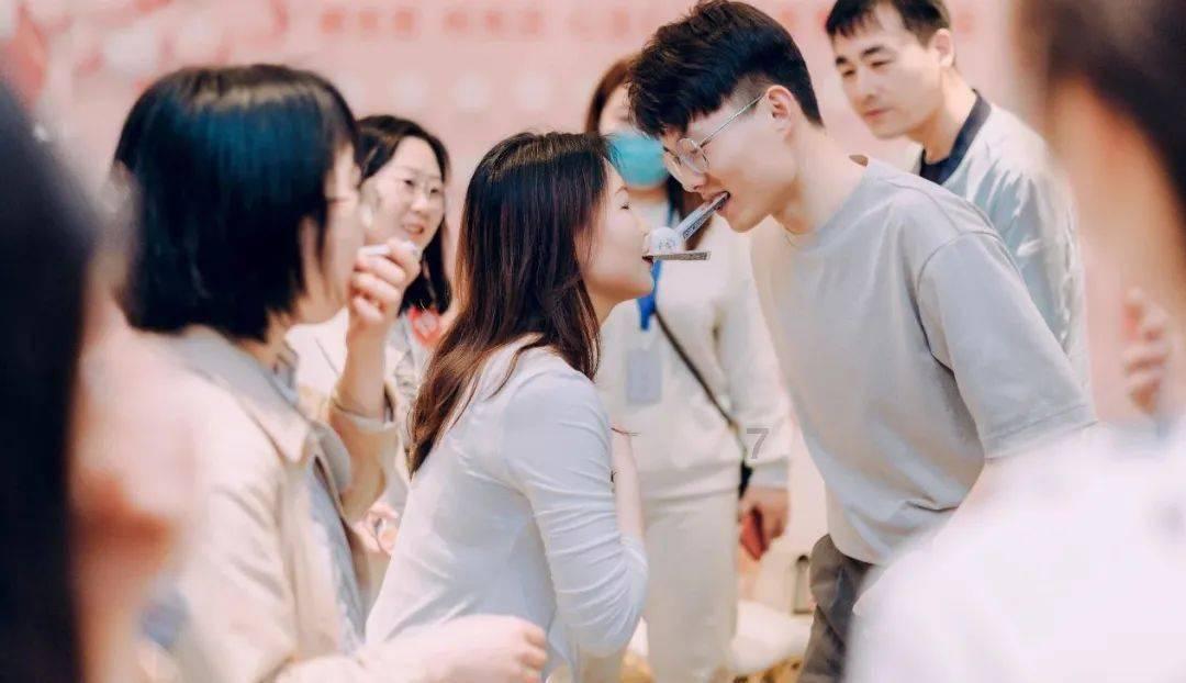 艾玛的时尚装