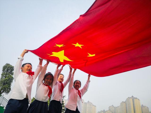 电视看着突然黑屏怎么办?原来这么简单就能解决?