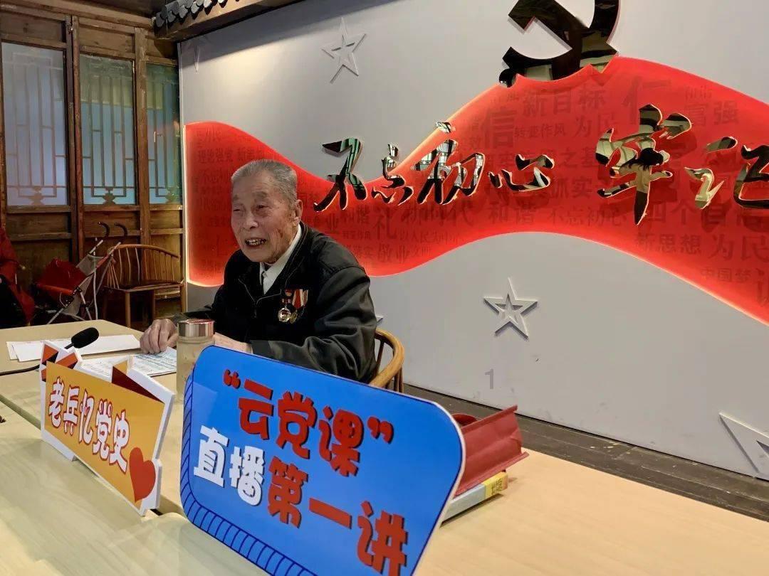 卡通小车找不同