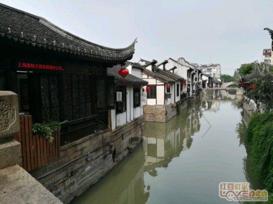 商丘女子未回信息朋友用无人机查看，有这样的朋友多幸福？游戏画面